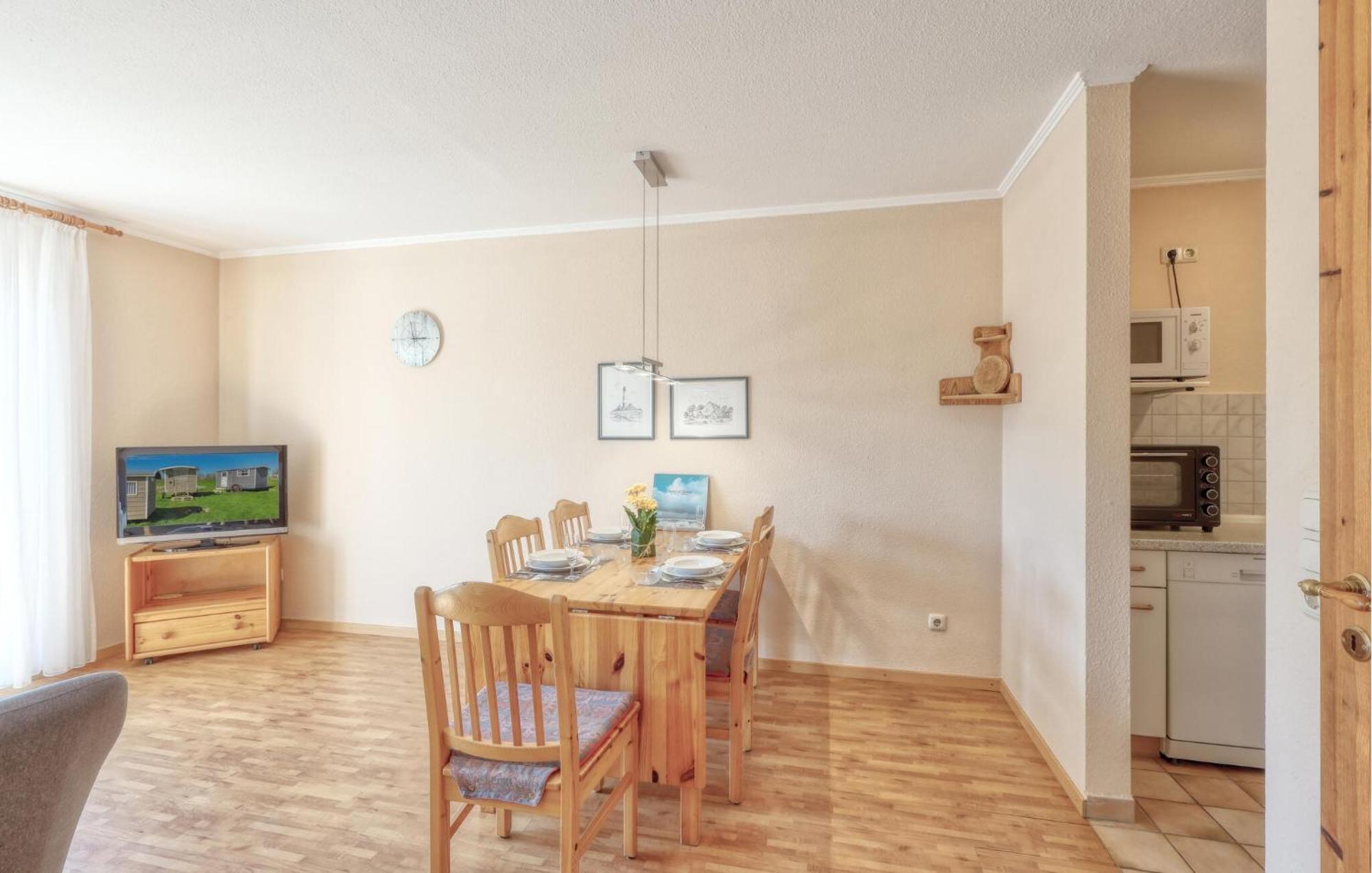 Nice Home In Toenning With Kitchen Экстерьер фото